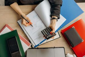 financiamento ou consórcio qual escolher